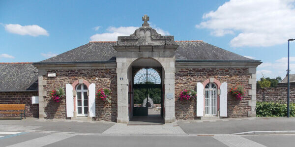 Entrée du cimetière - boulevard villebois mareuil